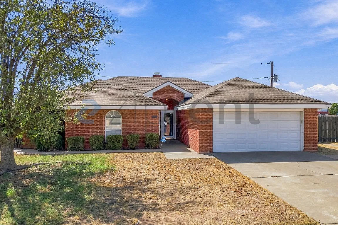 3 bed, 1762 sqft, $2,895 — Photo 2