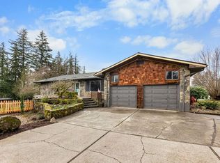 15232 S Henrici Rd, Oregon City, OR 97045