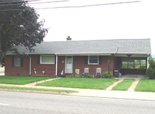 352 S Main St, Timberville, VA 22853