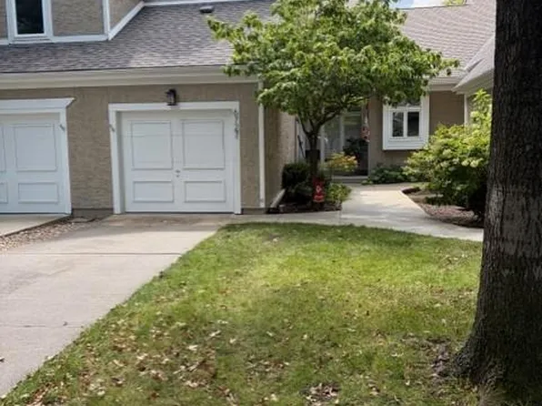 6727 W 126th Ct, Overland Park, KS 66209