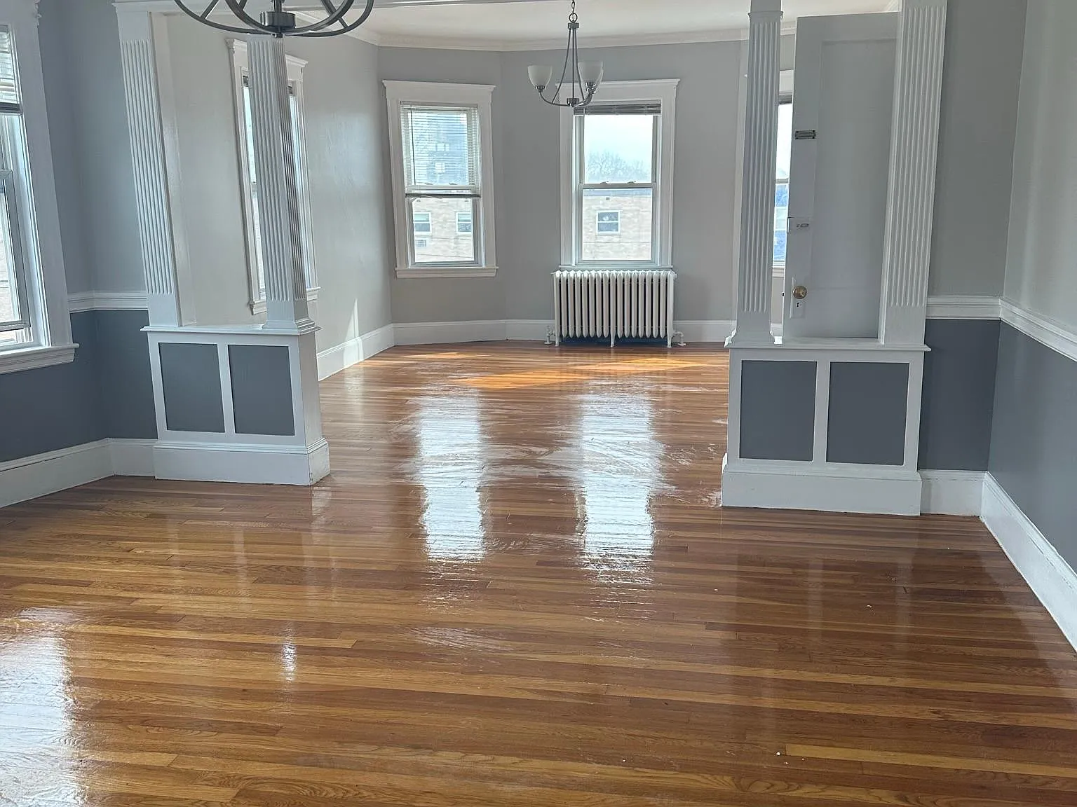 5037 Washington St — Photo 2