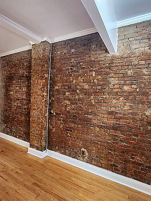 3rd image of 355 W 85th St #41