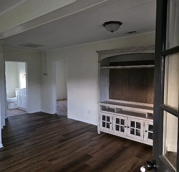 451 Mosley Rd — Photo 2