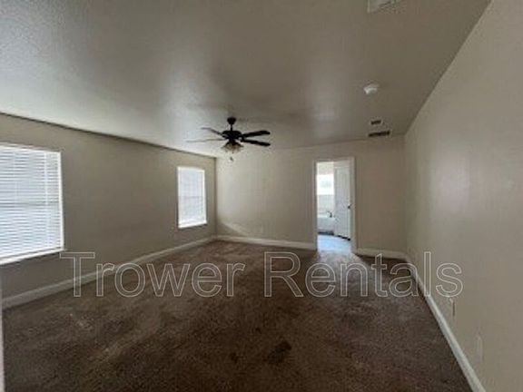 5th image of 9306 Sagebrush Ave