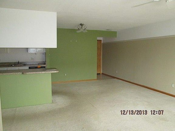 3rd image of 45967 Tallgrass Ct