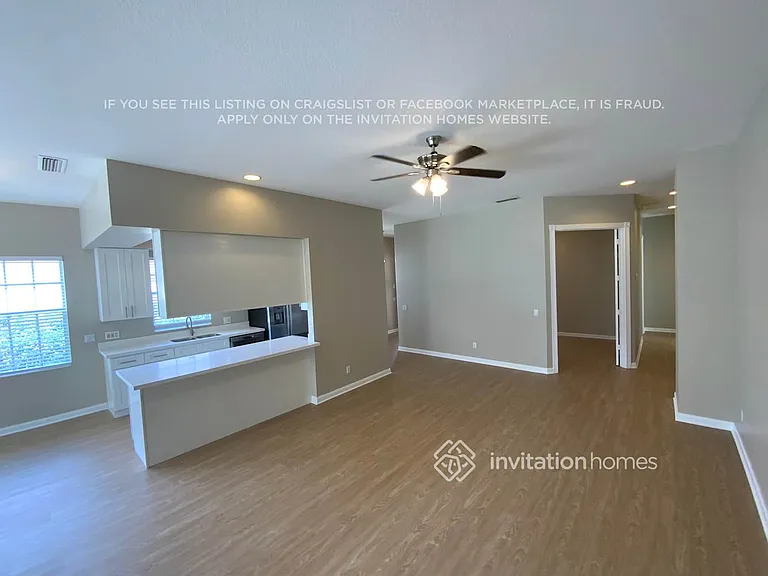 4776 Temple Dr — Photo 4