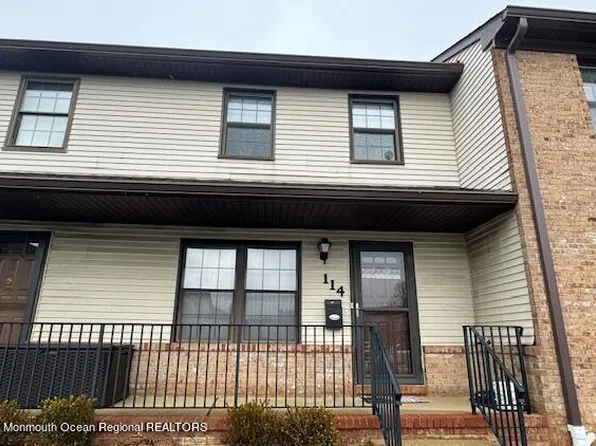 114 Village Green Way, Hazlet, NJ 07730