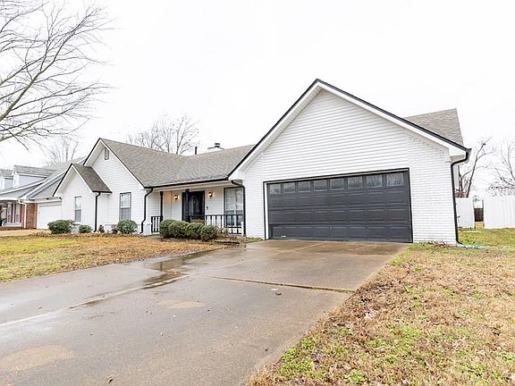 2nd image of 804 Wingate Dr