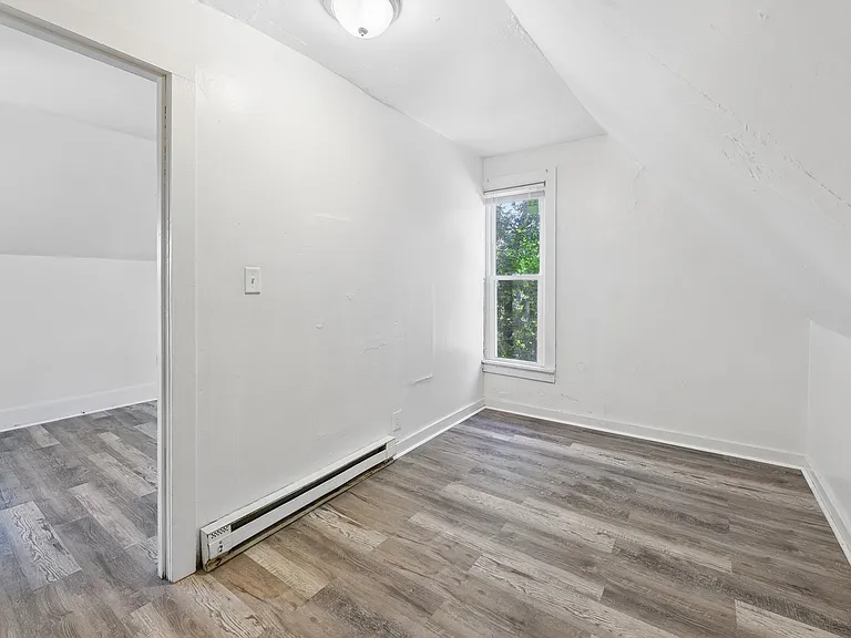 1218 W Locust St #A — Photo 5