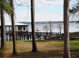 558 Lablanc Dr, Hemphill, TX 75948