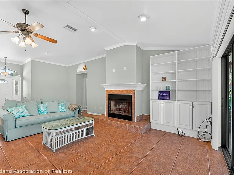 105 Fern Ct — Photo 25