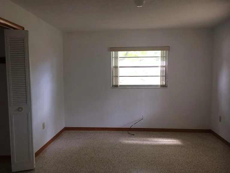 1351 Almond St — Photo 8