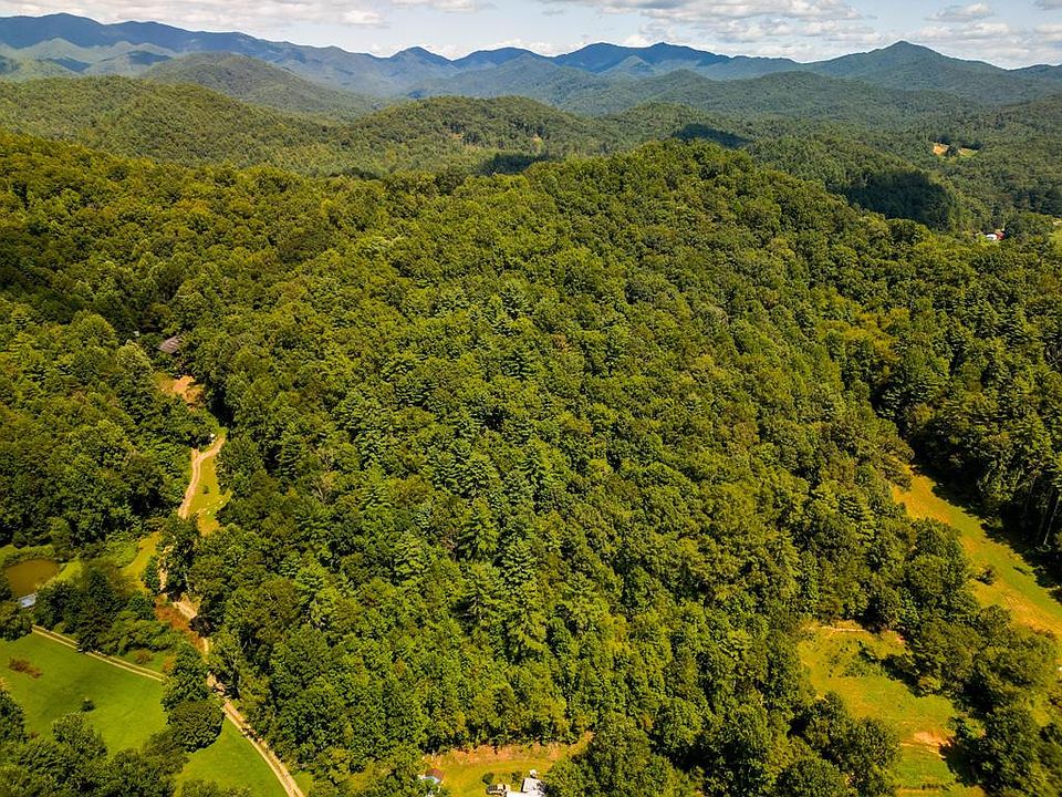1st image of Pet Lane Rd