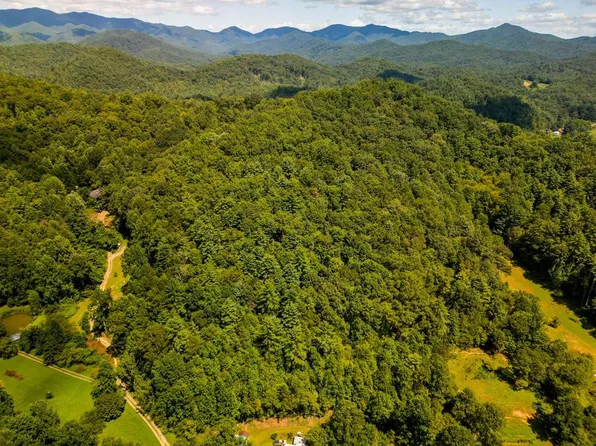 Pet Lane Rd, Murphy, NC 28906