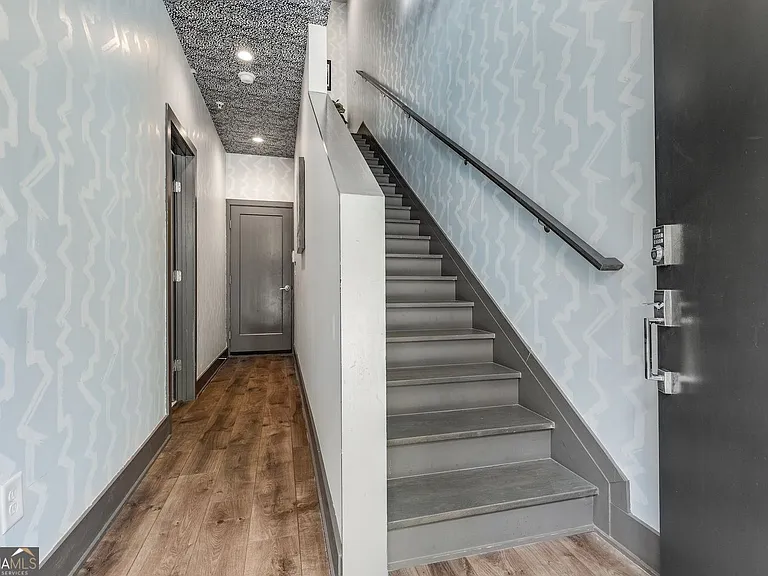 1300 Chelsea Cir NW — Photo 34