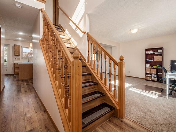 2nd image of 2180 Bluebell Ln