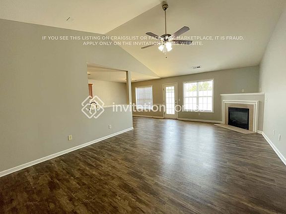 3rd image of 14 Leesford Trl