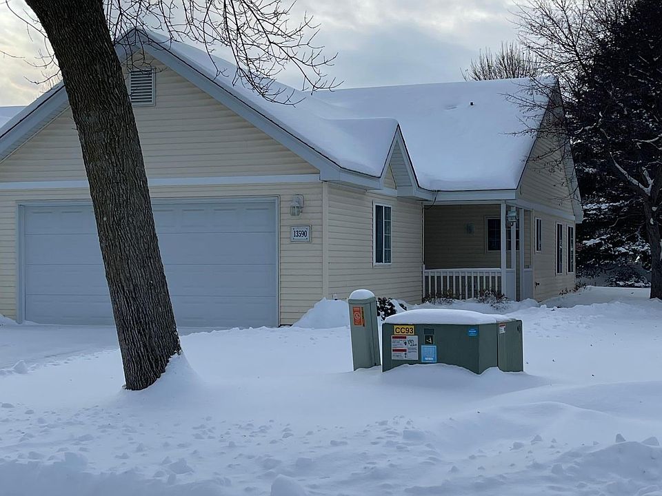 1st image of 13590 182nd Ln NW
