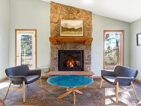 4th image of 30819 Manitoba Drive