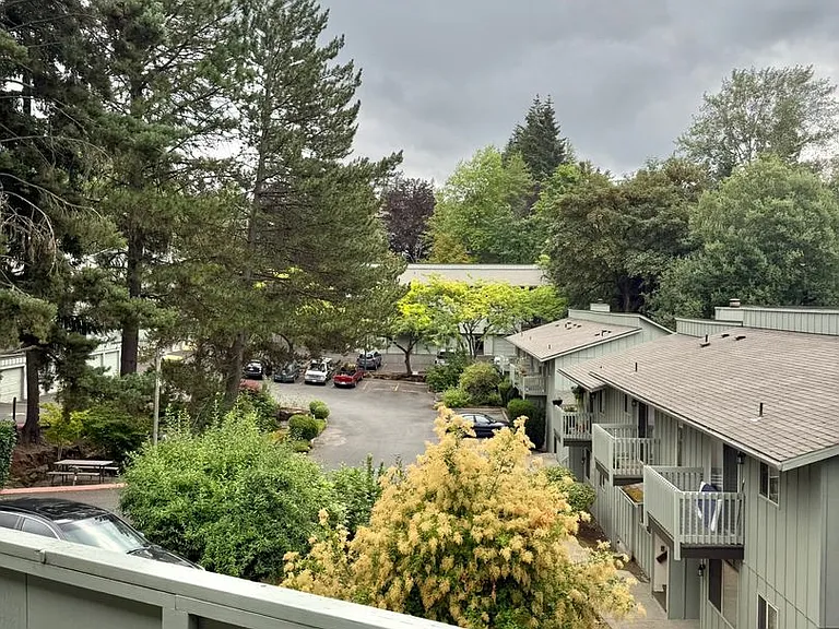 Roxclif Apartments — Photo 45