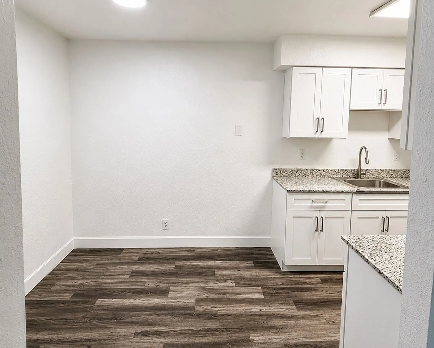Cedar Lane Apartments — Photo 2