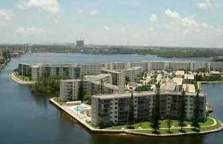1st image of 3020 Marcos Dr #206