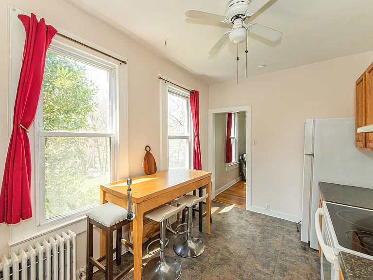 10 Banghart Pl — Photo 7