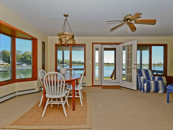 4th image of 675 Windy Point Ln