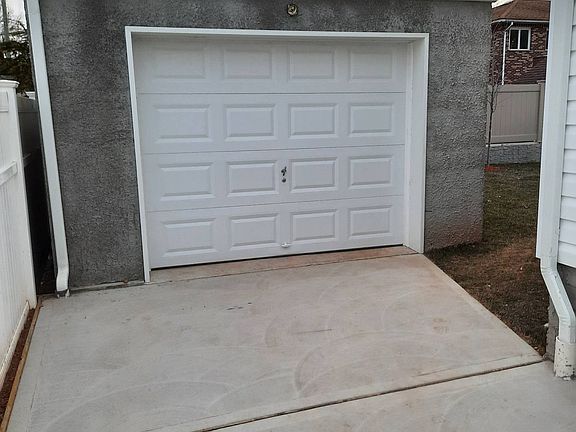 4th image of 631 Darlington Ave #A