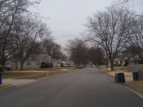 4th image of 2114 Sharon Ave
