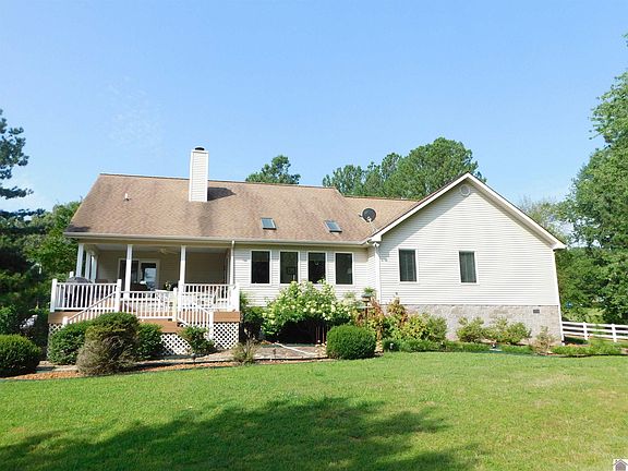 2nd image of 270 Halbrook Ln