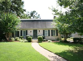 8401 Linda Ln, Little Rock, AR 72227
