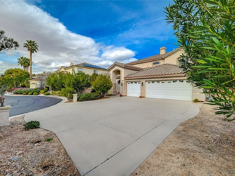 9462 Castillana Ct — Photo 70