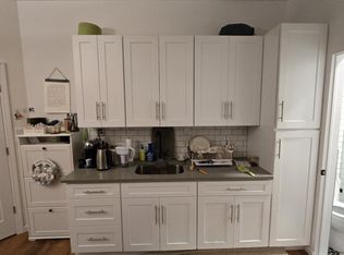 31-75 43rd St #2, Astoria, NY 11103