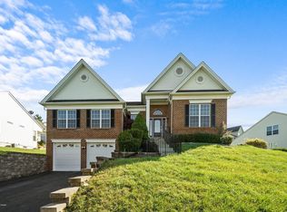 3138 Pine Valley Way, East Stroudsburg, PA 18302