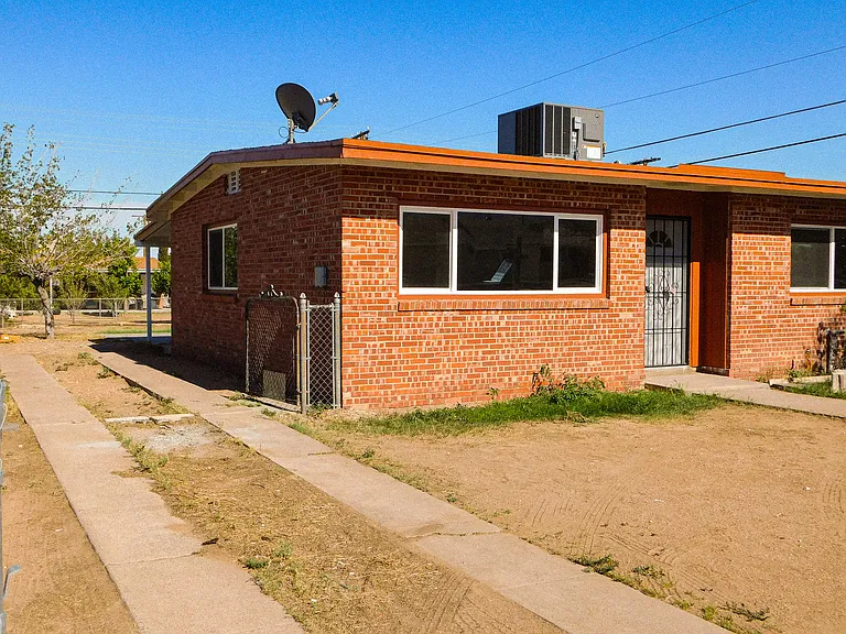 8308 Capitan Cir — Photo 3