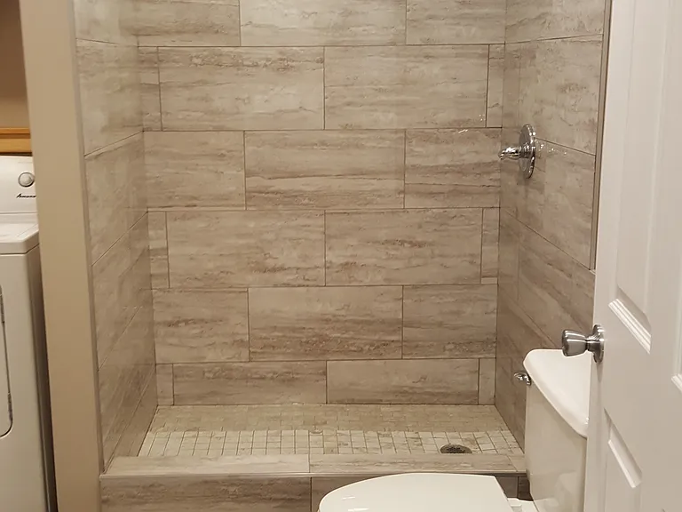 313 W Walnut St — Photo 12