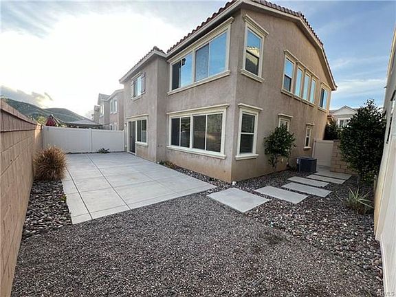 4th image of 24245 Lavender Dr