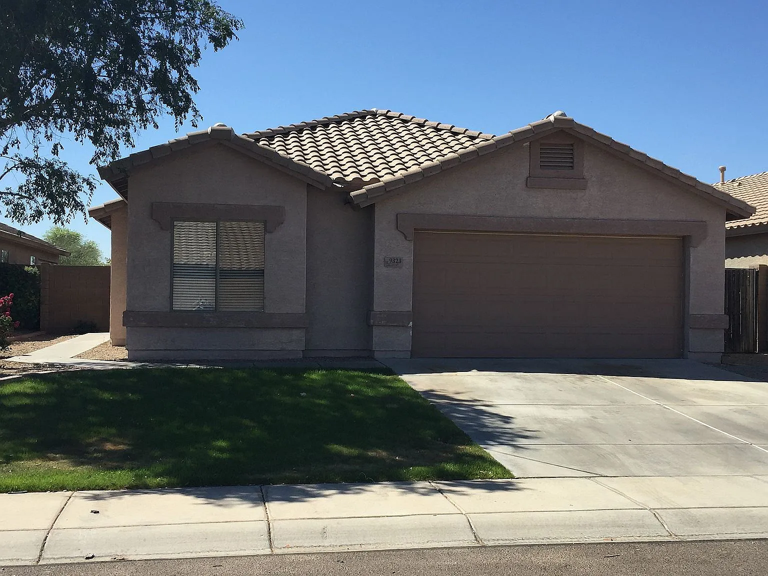 4 bed, 3.0 bath, 1914 sqft, $2,350 — Photo 1