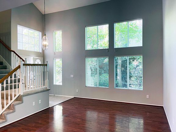3rd image of 1784 Amarelle St