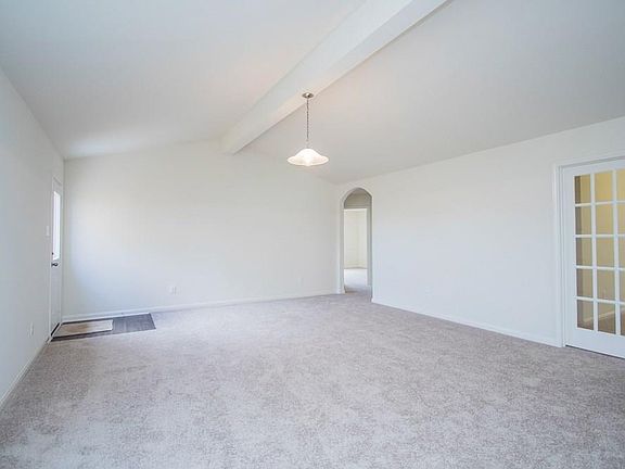 4th image of 2410 Regatta Ln