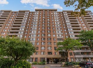 5 Lisa St #604, Brampton, ON L6T4T4