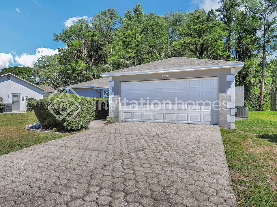 7720 Deer Foot Dr