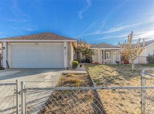 726 Twinberry Ln, Lancaster, CA