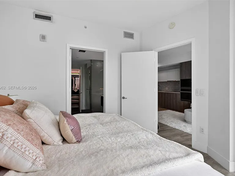 2900 NE 7th Ave #1108 — Photo 18