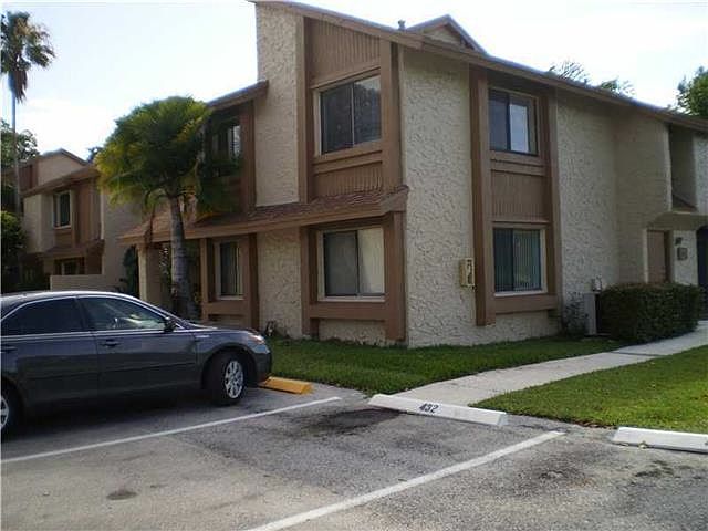 1st image of 92 Wimbledon Lake Dr #92