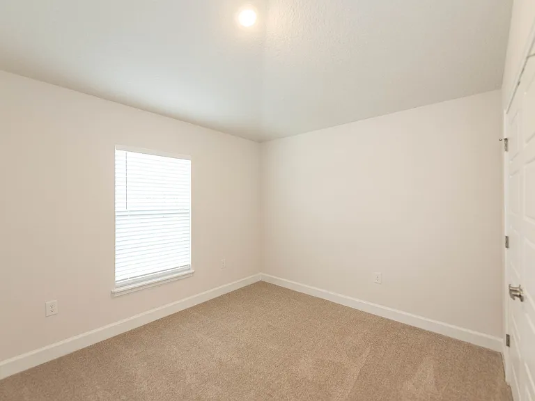 1146 Kylar Dr NW — Photo 31