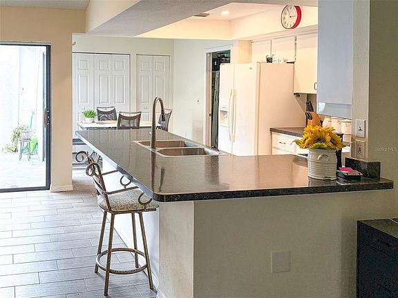 4th image of 7530 Roy Ct