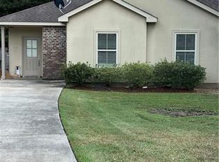 112 Village Oaks Blvd, Ponchatoula, LA 70454