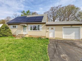 69 Woodlot Rd, Wayne, NJ 07470